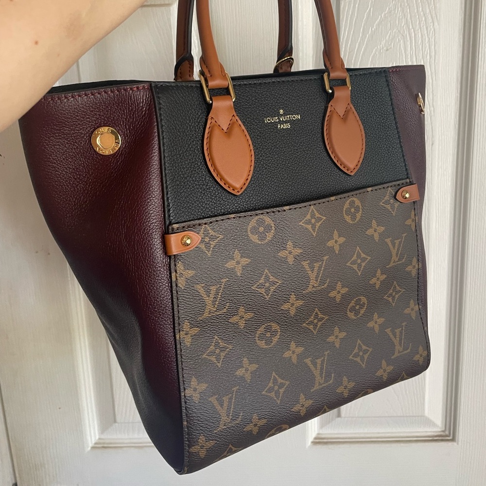 Louis Vuitton Fold Tote MM